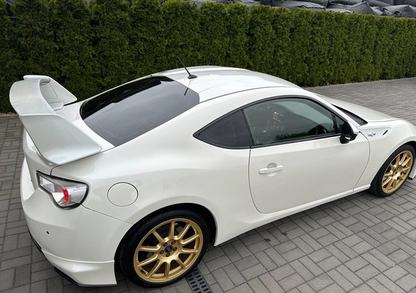 Toyota GT86 cena 89999 przebieg: 70000, rok produkcji 2013 z Serock małe 497